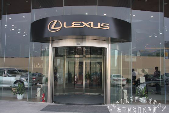 弧形糖心官方网站免费